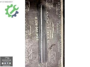 Mercedes-Benz GLB (W247) Kapı Çıtası A2477271501 Çıkma