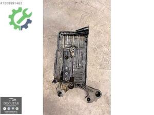 Skoda Karoq Bakalit 5Q0915321J Çıkma