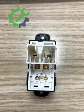 Hyundai H100 Cam Açma Anahtarı 93580-4F000MP çıkma parça