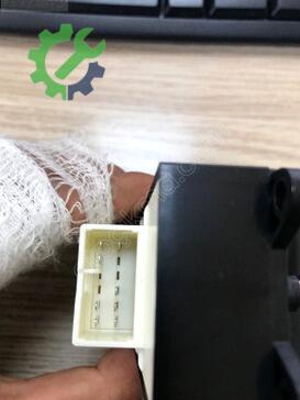 Toyota Yaris Cam Açma Anahtarı 84820-0D040 çıkma parça