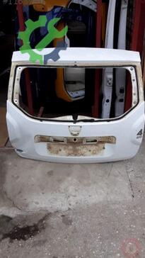 Dacia Duster Bagaj Kapağı çıkma parça