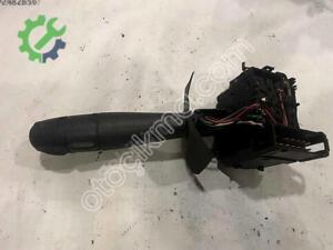 Duster Dacia için Temiz Sinyal Kolu – Oto Çıkma Parçalar