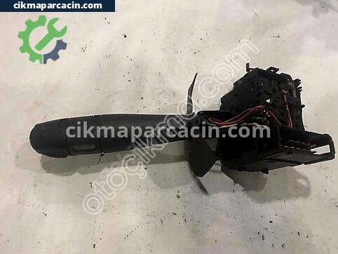 Dacia Duster Sinyal Kolu çıkma parça