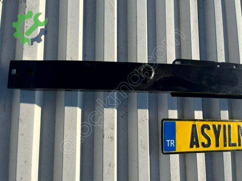 Mercedes-Benz E Serisi Ön Tampon Demiri A2076201600 çıkma parça