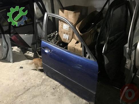 BMW 3 Serisi Sağ Ön Kapı çıkma parça