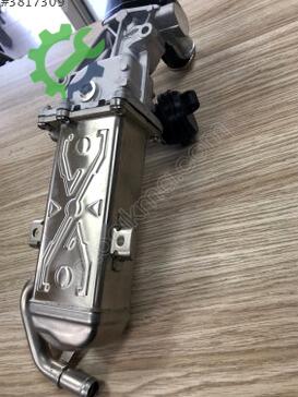 Volkswagen Passat EGR Valfi 03L131512AP çıkma parça