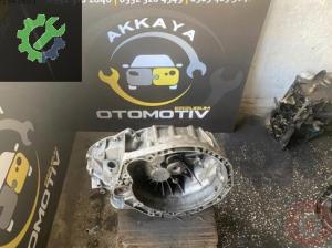Espace 4 1.9 DCI Şanzıman ön Kapak Hatasız Çıkma