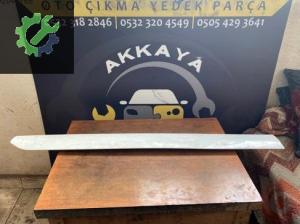ET76-29426-C Courier Sağ ön Kapı Bandı Orijinal çıkma
