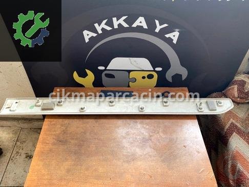Ford Tourneo Courier Kapı Çıtası ET7629426C çıkma parça