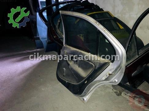 Honda Civic Sağ Arka Kapı çıkma parça