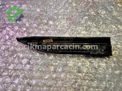 Land Rover Range Rover Sağ Ön Çamurluk BJ32280B10 çıkma parça