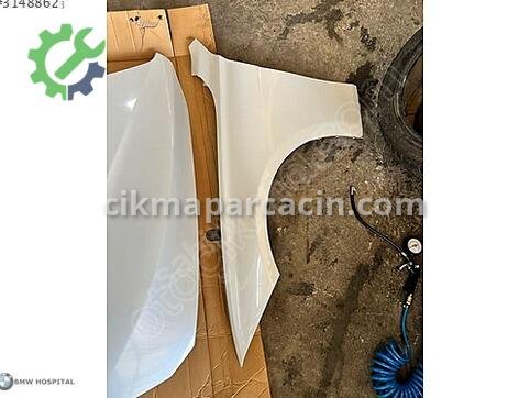 BMW 3 Serisi Çamurluk çıkma parça