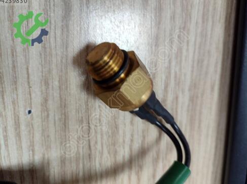 Nissan Sunny Fan Müşürü 21595-71Y10 çıkma parça