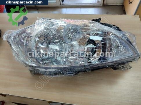 Toyota Auris Sol Ön Far çıkma parça