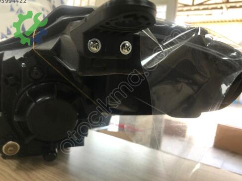 Kia Cerato Sağ Ön Far 92102-A7540 çıkma parça