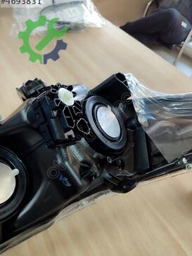 Toyota Corolla Sol Ön Far 81170-02E70 çıkma parça