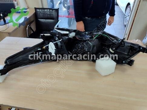 Toyota Corolla Sol Ön Far 81170-02L50 çıkma parça