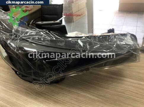 Hyundai Elantra Sağ Ön Far çıkma parça