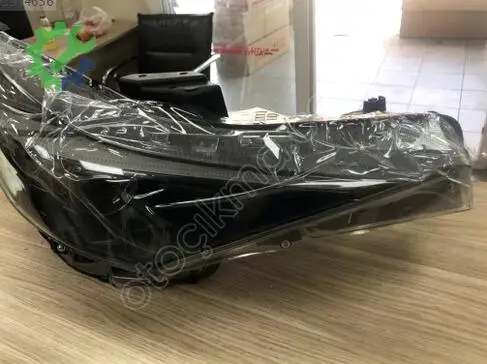 Hyundai Elantra Sağ Ön Far çıkma parça