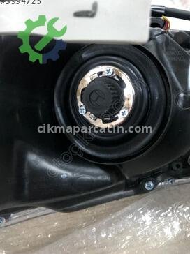 Toyota Corolla Sağ Ön Far 81130-02E70 çıkma parça