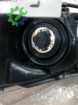 Toyota Corolla Sağ Ön Far 81130-02E70 çıkma parça