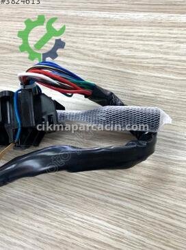 Suzuki Carry Sinyal Kolu 37400-83400 çıkma parça