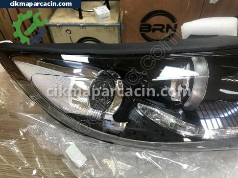 Kia Sportage Sağ Ön Far çıkma parça