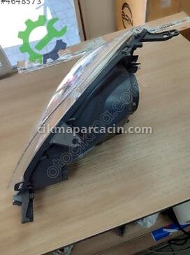Toyota Yaris Sağ Ön Far 81130-0D080 çıkma parça