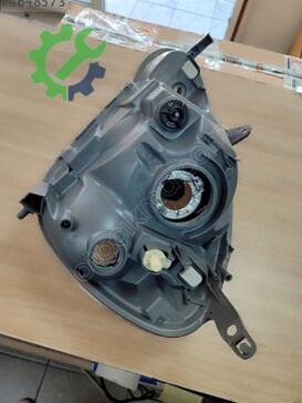 Toyota Yaris Sağ Ön Far 81130-0D080 çıkma parça
