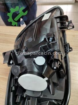 Toyota Yaris Sağ Ön Far 81130-0D320 çıkma parça