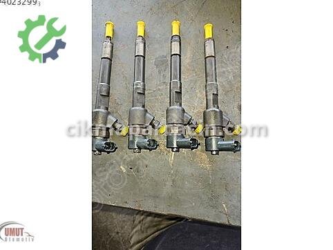 Fiat Fiorino Enjektör 0445110938 çıkma parça