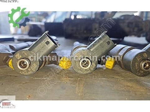 Fiat Fiorino Enjektör 0445110938 çıkma parça