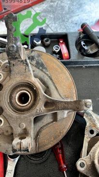 Fiat Punto Sağ Ön Taşıyıcı çıkma parça