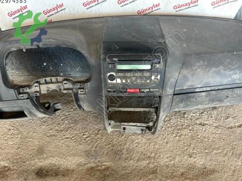 Fiat Albea Göğüs çıkma parça