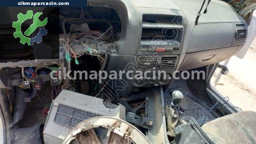 Fiat Albea Göğüslük çıkma parça
