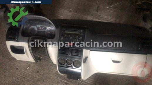 Fiat Albea Göğüslük çıkma parça