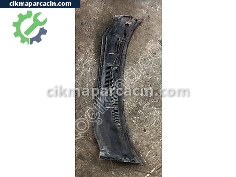 Fiat Albea Ön Cam Izgarası çıkma parça
