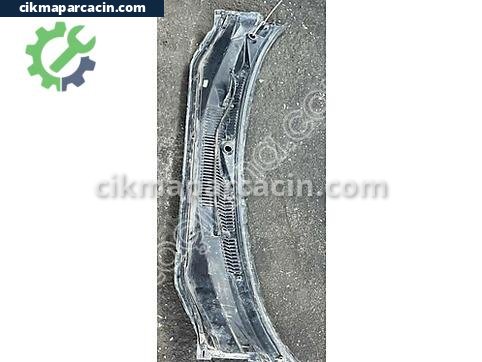 Fiat Albea Ön Cam Izgarası çıkma parça