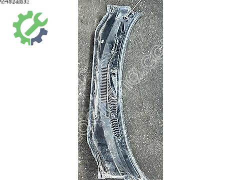 Fiat Albea Ön Cam Izgarası çıkma parça