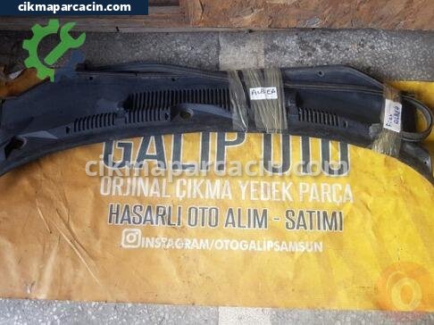 Fiat Albea Ön Cam Izgarası çıkma parça
