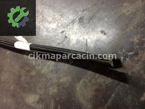Fiat Albea Sağ Tavan Çıtası 1285679 çıkma parça