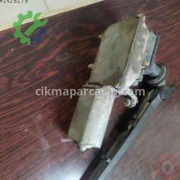 Fiat Bravo Arka Silecek Motoru çıkma parça