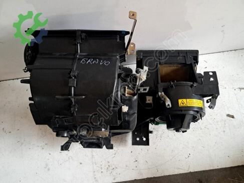 Fiat Bravo Kalorifer Kutusu çıkma parça