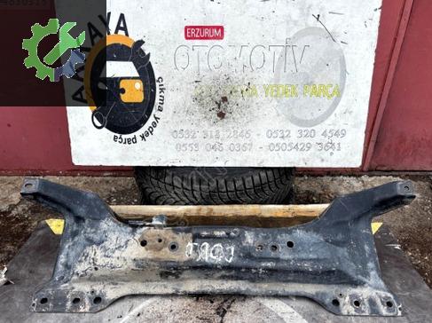 Fiat Doblo Ön Travers çıkma parça
