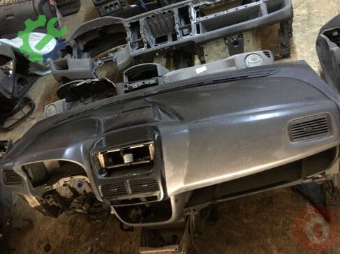 Fiat Doblo Teyp Çerçevesi çıkma parça