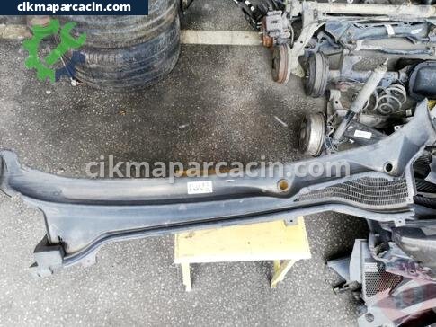 Fiat Doblo Ön Cam Izgarası çıkma parça