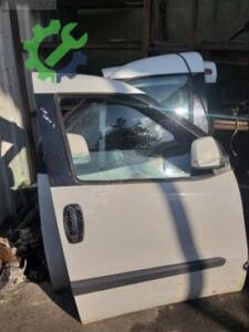 Fiat Doblo Sağ Ön Kapı Çıkma