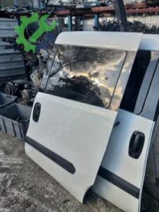 Orijinal Fiat Doblo Sağ Kapı Çıkma