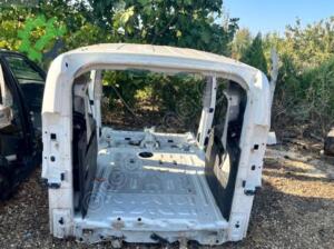 Çıkma Orijinal Arka Tavan Çıtası Fiat Doblo