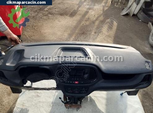 Fiat Doblo Torpido çıkma parça